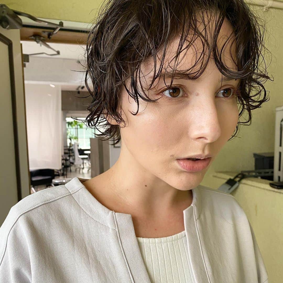 Ryosuke Sugayaのインスタグラム：「くるふわ😌  #ショート#パーマ」