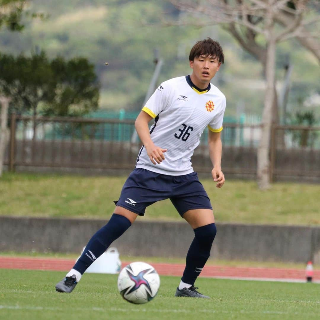 ギラヴァンツ北九州さんのインスタグラム写真 - (ギラヴァンツ北九州Instagram)「. 沖縄キャンプ7日目⚽️ TM🆚名古屋グランパス . #giravanz #ギラヴァンツ北九州 #ギラヴァンツ #北九州 #jリーグ #j2 #沖縄キャンプ」2月13日 17時22分 - giravanz_kitakyushu