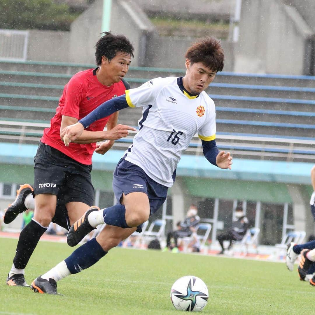 ギラヴァンツ北九州さんのインスタグラム写真 - (ギラヴァンツ北九州Instagram)「. 沖縄キャンプ7日目⚽️ TM🆚名古屋グランパス . #giravanz #ギラヴァンツ北九州 #ギラヴァンツ #北九州 #jリーグ #j2 #沖縄キャンプ」2月13日 17時22分 - giravanz_kitakyushu