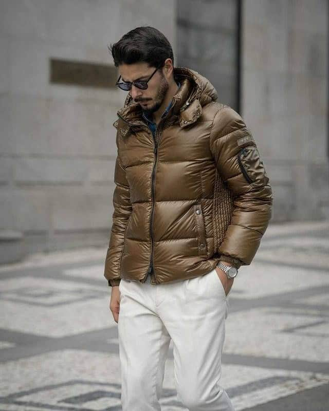 タトラスのインスタグラム：「Classic TATRAS Belbo down jacket in color brown styled by @brunomartins71.  #Tatras #Tatrasofficial  #Tatraspeople  #Downjacket」