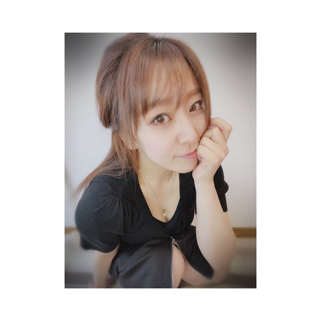 中冨杏子さんのインスタグラム写真 - (中冨杏子Instagram)「.*･ﾟ　.ﾟ･*.📸.*･ﾟ　.ﾟ･*. . 何枚目がお好き？？？？ . 動画配信もしてます！ よかったら 応援お願いします🧚‍♀️🧚‍♀️🧚‍♀️ . . #お家でカメラ #なかとみあんこ  #中冨杏子 #Mixchannel」2月13日 17時54分 - anko_nakatomi