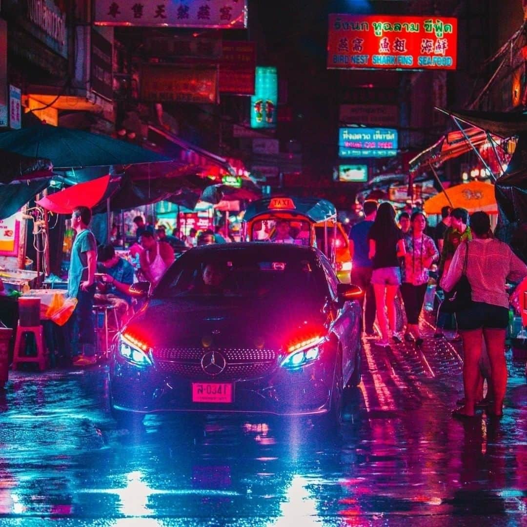 Mercedes AMGのインスタグラム：「Meet the vibrant streets of Bangkok! Submit your own photos with #AMGSpirit for a chance to be featured.   📷@thesilenceproject_th  #MercedesAMG #AMG #DrivingPerformance」
