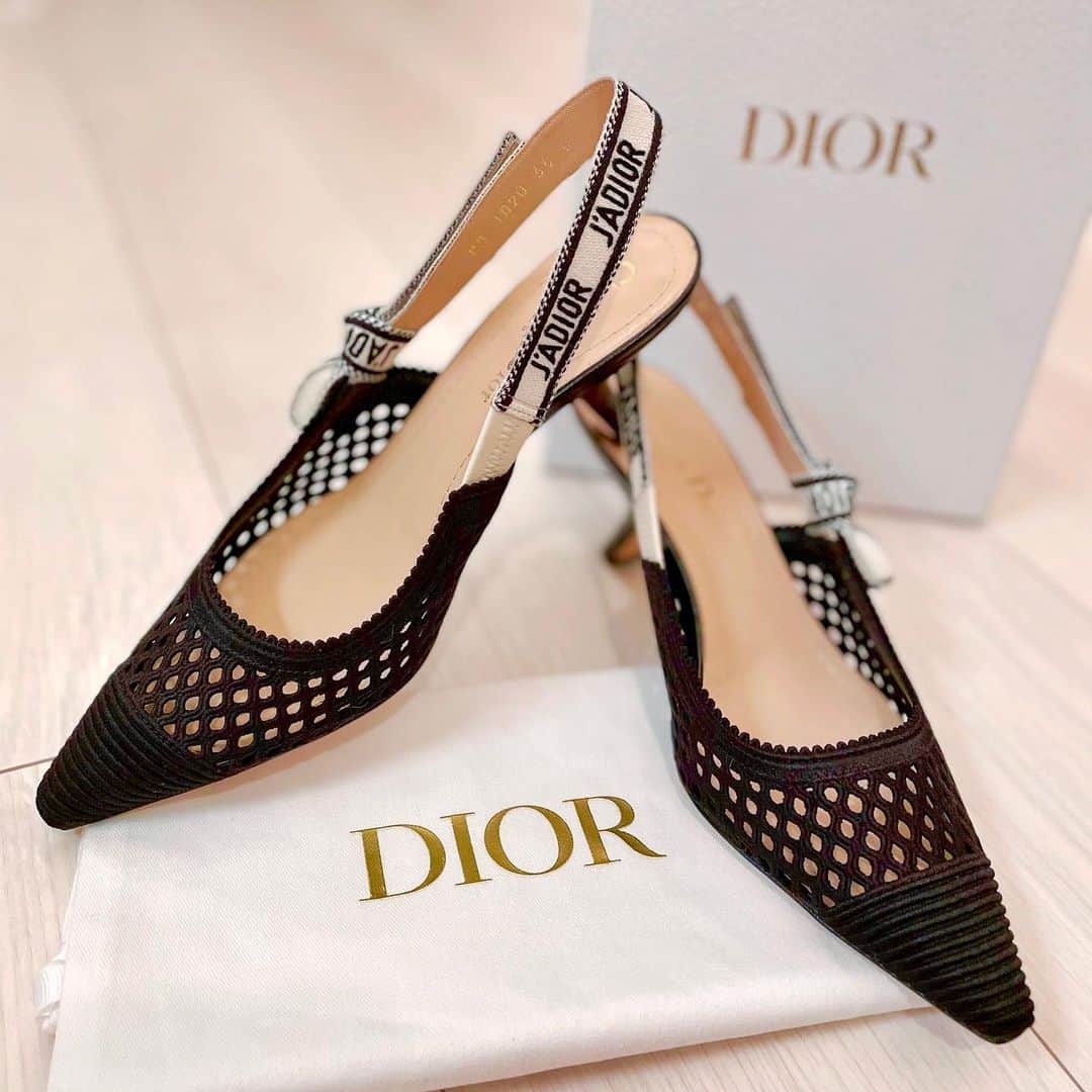 のインスタグラム：「* * * * * new in♡♡ * * * * #歌舞伎町 #キャバクラ #キャバ嬢 #newin #diorshoes #dior #jadior #購入品 #パンプス #ピンヒール #お洒落女子」