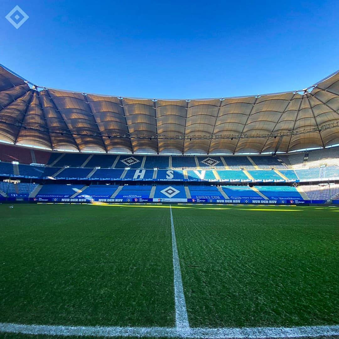 ハンブルガーSVさんのインスタグラム写真 - (ハンブルガーSVInstagram)「Alles bereit 🏟☑️   #nurderHSV #Volksparkstadion #Readytogo #ready  📸 @hsv」2月13日 18時34分 - hsv