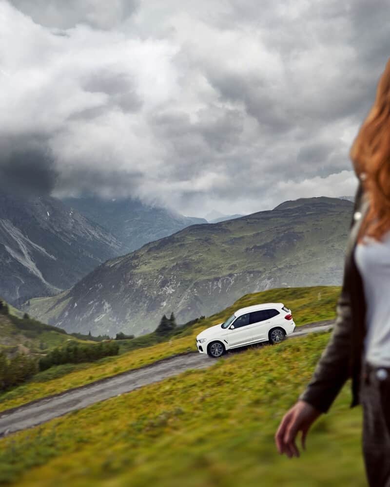 BMWのインスタグラム：「Mountain ranger. The BMW X3. #TheX3 #BMW #X3 #JoyElectrified __ BMW X3 xDrive30e: Fuel consumption weighted combined in l/100km: 2.4–2.1 (NEDC); 2.5–1.9 (WLTP), CO2 emissions weighted combined in g/km: 54–48 (NEDC); 58–43 (WLTP), Power consumption weighted combined in kWh/100km: 16.9–16.3 (NEDC); 27.0–24.7 (WLTP). Further information: www.bmw.com/disclaimer   184 hp, 135 kW, 300 Nm, Acceleration (0-100 km/h): 6.1 s, Top speed (limited): 210 km/h.」