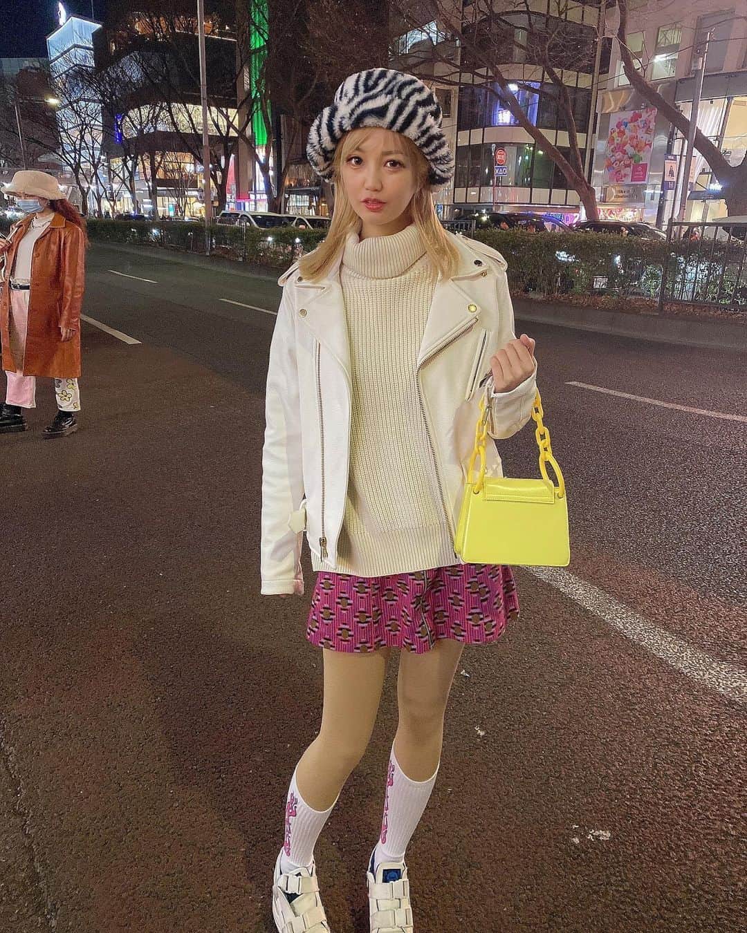 あさちるのインスタグラム：「💛💛💛💛💛💛💛  @zealzeal__official  #zealzeal #ジールジール #zealzealアンバサダー」
