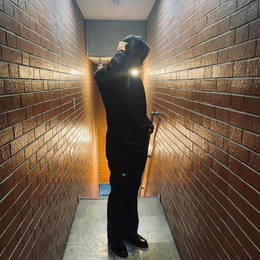 堀夏喜のインスタグラム：「Good silhouette trousers🕺☺︎」