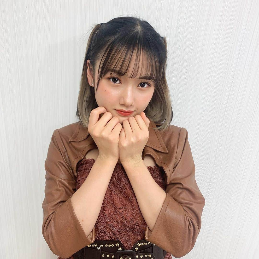 横山玲奈さんのインスタグラム写真 - (横山玲奈Instagram)「🤎 . . . ハロコン福岡県 ハーフツイン！この感じ久々！ . . . #ツインテール #ボブヘアアレンジ #インナーカラーベージュ #横山玲奈 #helloproject #morningmusume21」2月13日 19時39分 - reina_yokoyama.official