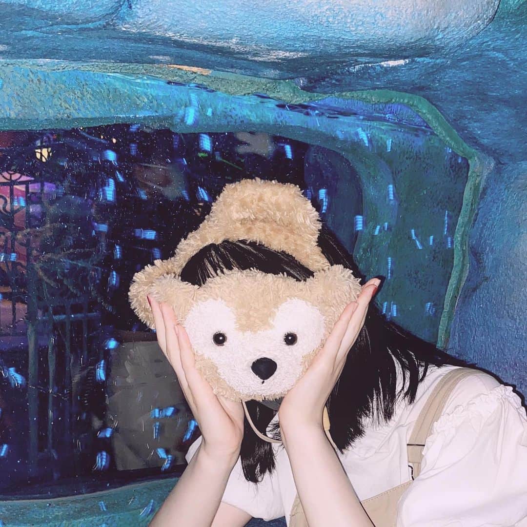 加藤咲希のインスタグラム：「またででに行きたいな🥲🥲 . #加藤咲希 #かとぅ #かとっこ🐱🌸 #でぃずにーしー #でぃずにー #ディズニー #ディズニーシー #disney #disneysea #ダッフィー #duffy #jk #女子高生 #jkブランド #jkの素敵な思い出 #jk1 #05 #05line #04line #フリーアイコン」