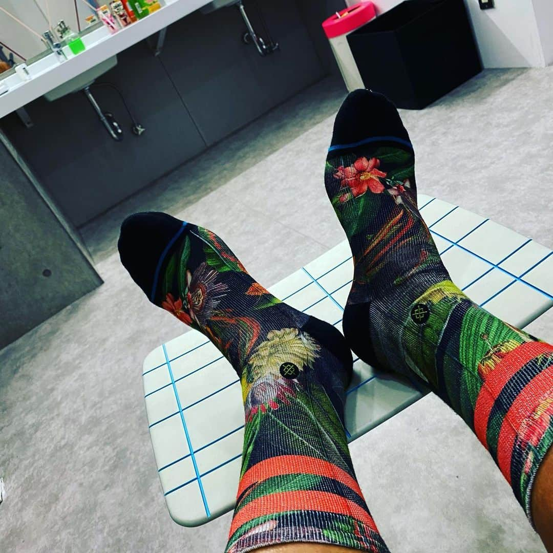 鈴木みのるさんのインスタグラム写真 - (鈴木みのるInstagram)「Today's STANCE  #stancesocks  #stance_japan  足元まで私服で撮影って聞いて新作STANCEおろしたんだけど…撮影にはまったく関係ないことがわかった。。。ま、それがSTANCE,」2月13日 19時49分 - suzuki.d.minoru