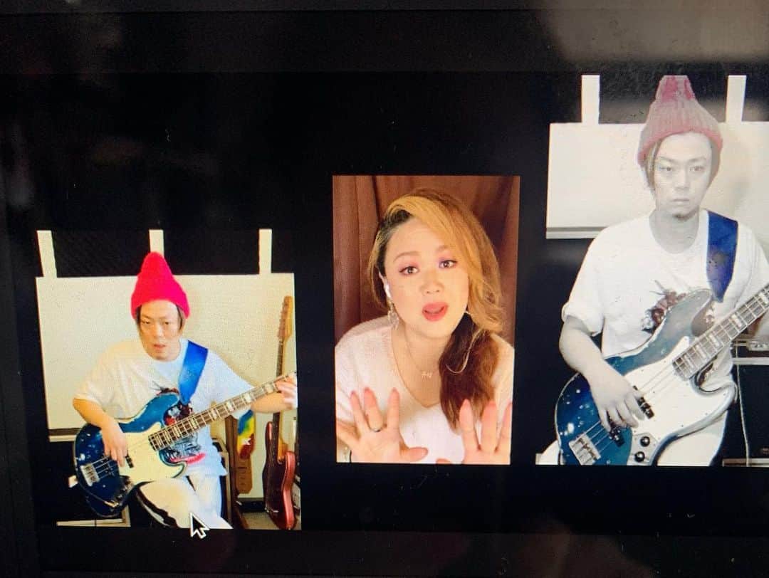 YURIのインスタグラム：「♥️DAYスペシャル！概要欄からジャーンプ🚀1テイク、マイク無し、完全生声でお送りするリモートシリーズ12回目の今回はこのシリーズお初のなんとベースと歌のみのバレンタインSPコラボ！！様々な国内外アーティストのベーシストも務める日本一？！ピンクのニット帽が似合うスーパーベーシスト鈴木渉をゲストにお迎えしました！ 私も渉も大好きなD'Angeloの「Really Love」をアコースティック風にアレンジしてみました。一先ず1000人登録者を目指してます。良ければ是非登録、イイネ、コメントも宜しくお願い致します！渉君のSNSは↓まで！Recorded completely remotely live as usual, 1 take, no mic, just me in my room on my iPhone!  In tonite's special Valentines Day episode, my friend and bassist, Wataru Suzuki joins me on this special acoustic rendition of one of my faves from D'Angelo, "Really Love", bringing that sexy back! Check us out!  If you enjoy my content on here, hope you like, subscribe and comment~   Wataru Suzuki https://www.instagram.com/watarumble0223/?hl=ja https://twitter.com/watarumble?ref_src=twsrc%5Egoogle%7Ctwcamp%5Eserp%7Ctwgr%5Eauthor  YURI https://www.instagram.com/divafreshyuri/ https://twitter.com/DIVAFRESHYURI https://www.facebook.com/divafreshYURI/ https://ameblo.jp/divafreshyuri/」