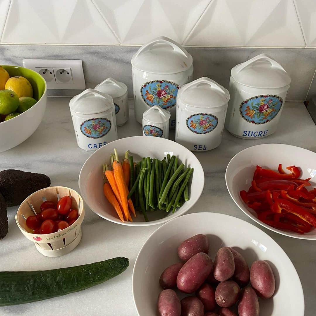 フィリップ・P・キーンのインスタグラム：「#lunchtime #prep #misenplace」