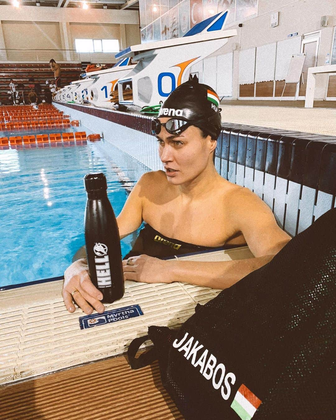 ズザンナ・ヤカボスさんのインスタグラム写真 - (ズザンナ・ヤカボスInstagram)「one more week in hell aka high altitude training camp 🤨 five weeks are done 💪🏼 . . . . . #noairdontcare #highaltitude #swimming #swimmerlife #wourkout #saturdaysession #noairneeded #energyneverdies #hell #hellenergy #promocio #weekendishere #getfit #poolday #trainingday」2月13日 20時24分 - zsuzsubell