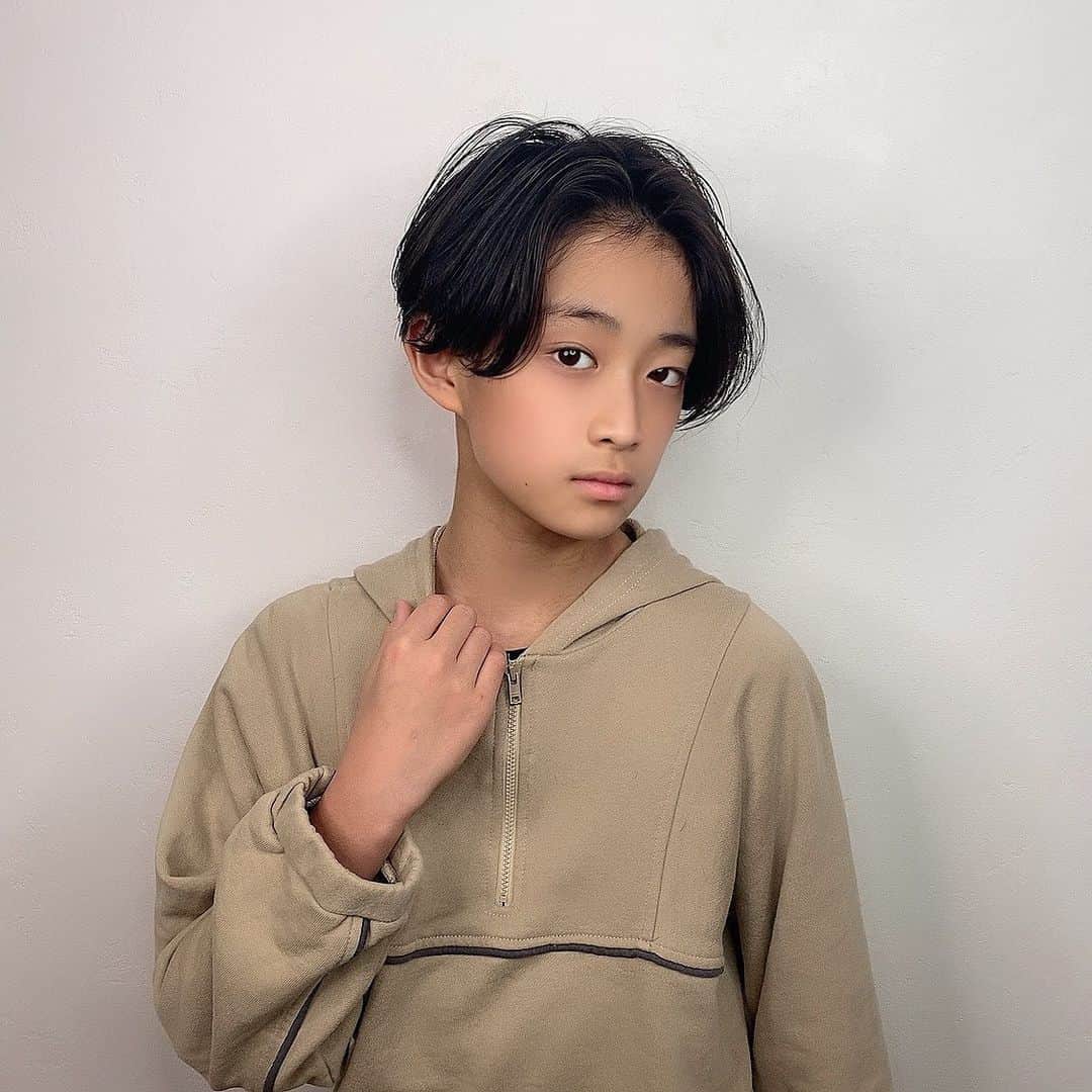 神田聖さんのインスタグラム写真 - (神田聖Instagram)「レッスン３つ受けた後に髪の毛も切ってきました！！！👦🏻✂️」2月13日 20時26分 - hiziri0323