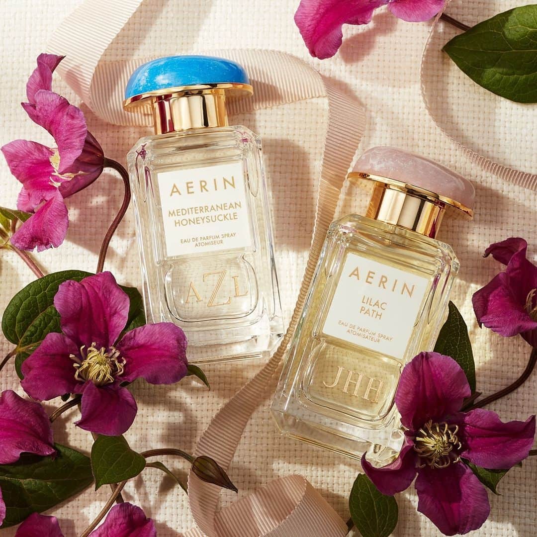 エスティローダーのインスタグラム：「Add a special touch to your Galentine’s Day gifting with personalized @aerin bottles! ✨A thoughtful, personal way to say “I love you” to your nearest & dearest, even while apart. #AERINBeauty   (Note: Engraving varies by location, check with your local Estée Lauder for details on availability near you).」