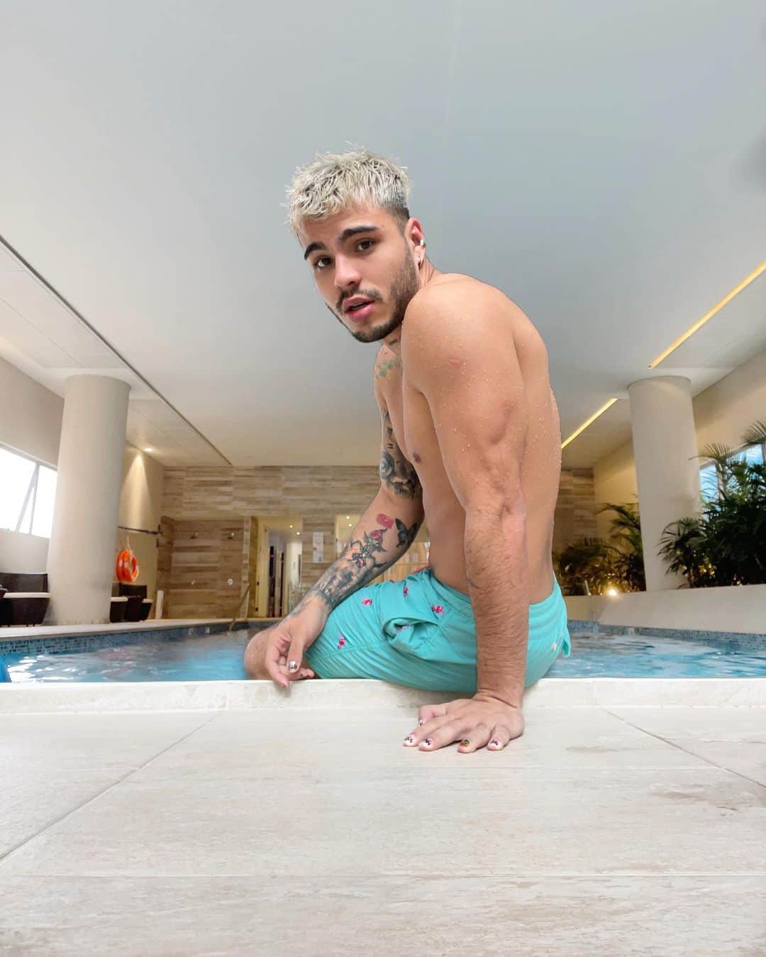 Sebastián Villalobosのインスタグラム：「sabaduki 💦」