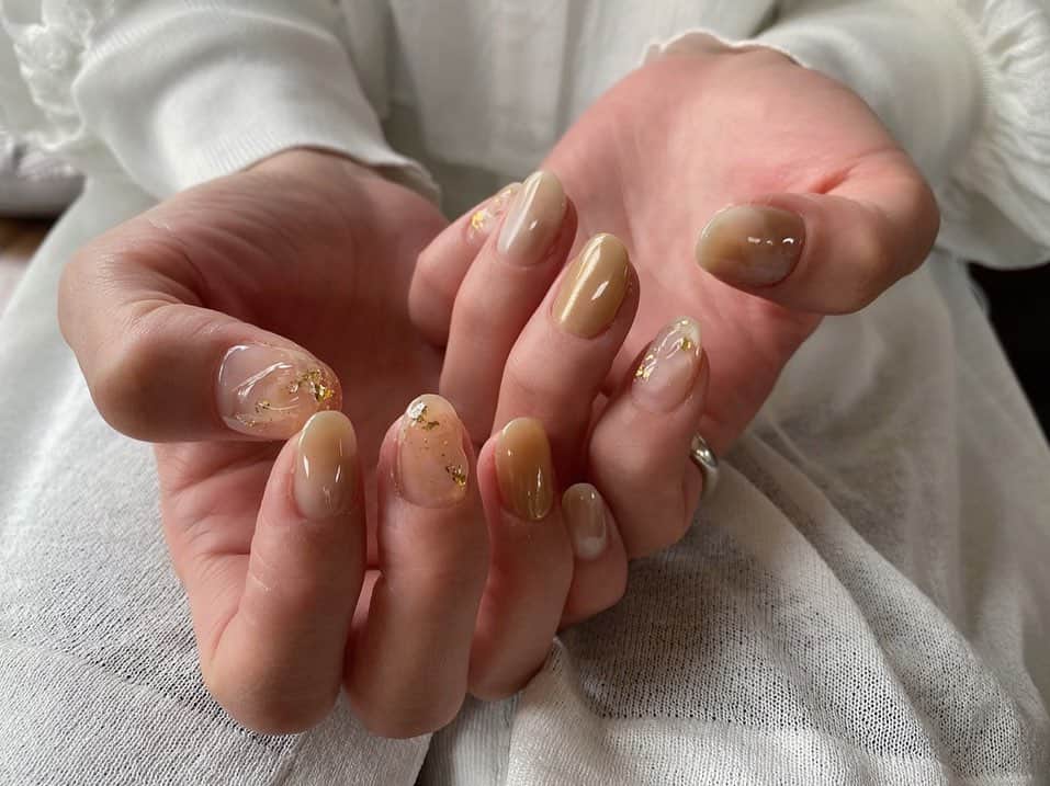 Mie Kawanoのインスタグラム：「new nail𓃈  #newnail#大分ネイル#ジェルネイル#ニュアンスネイル」