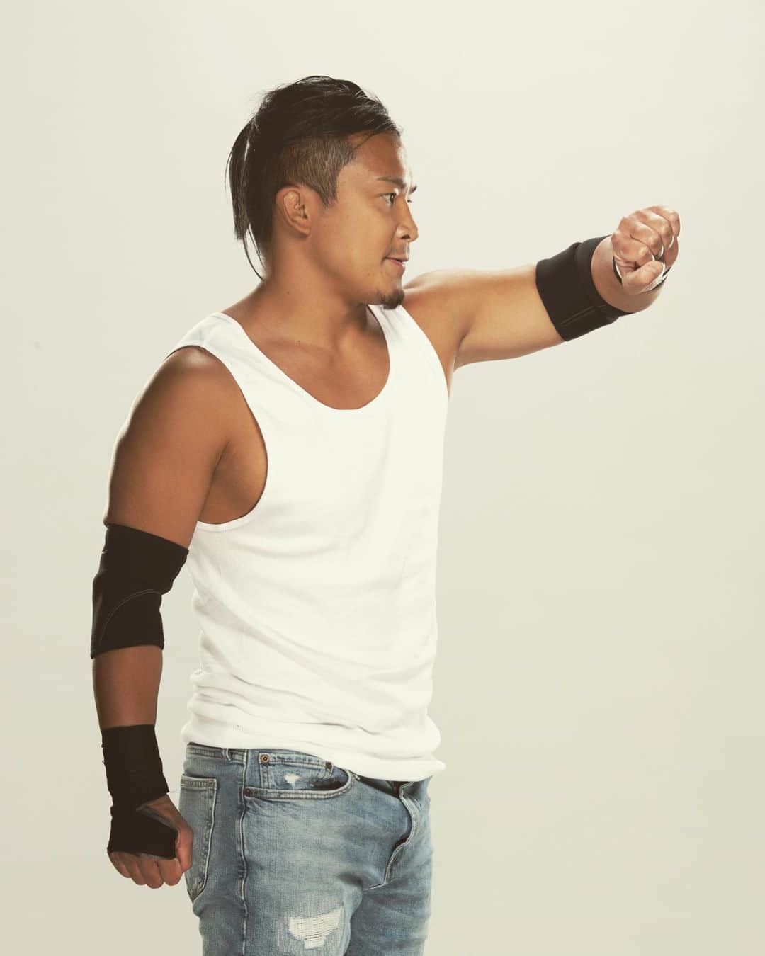 のインスタグラム：「tomorrow night #nxttakeover」