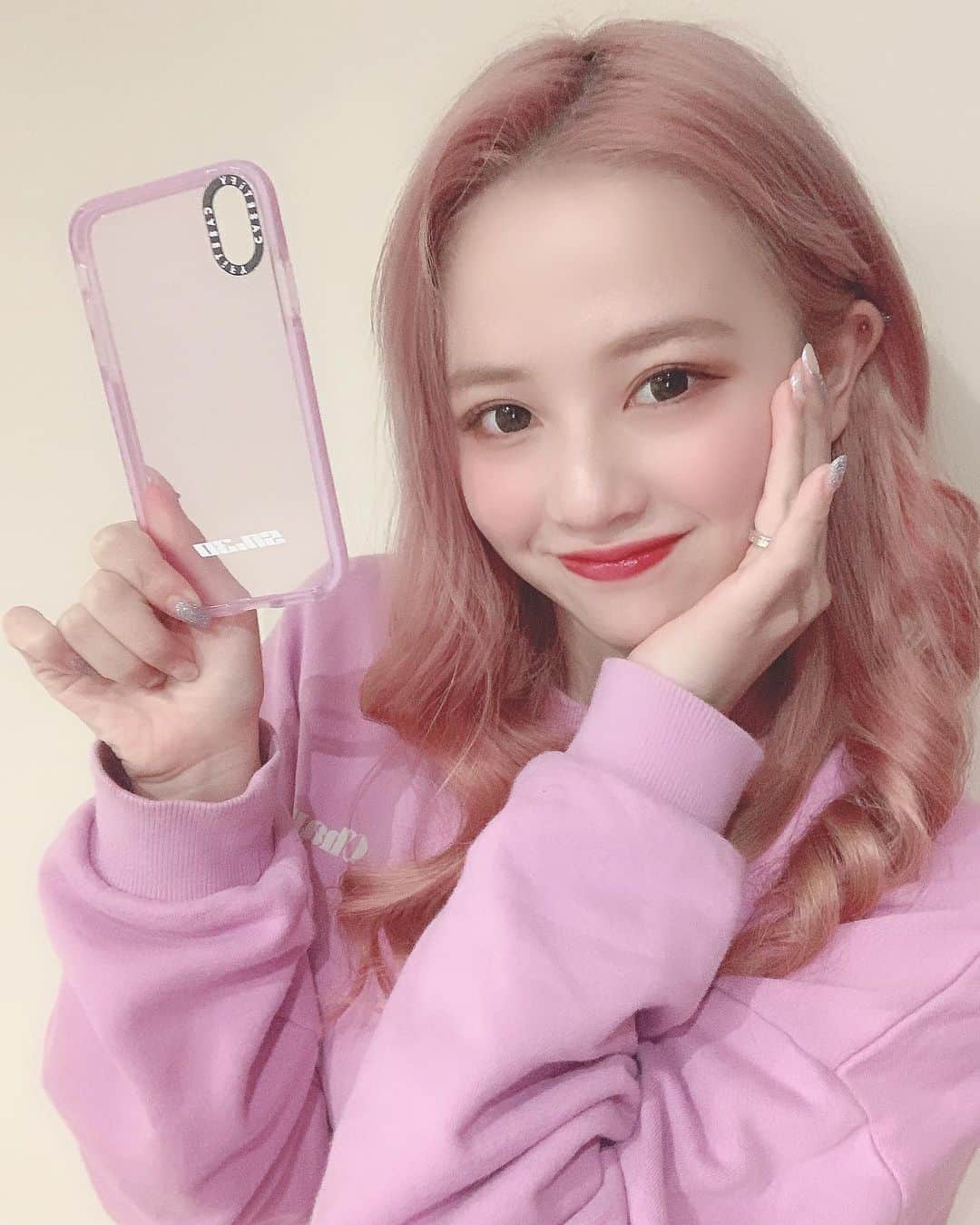 のインスタグラム：「‏ ‏ 最近使ってるiPhoneケースは#casetify さんのです₍ᐢ._.ᐢ₎❤︎ かれこれずっとこれな気がする！笑 今ならマスクもついてきてこのマスクは洗って繰り返し使える😷！ しかもスマホ拭くやつもついてくるんだけどそれが凄く汚れ落としてくれるのです〜スマホは汚れやすいからね😂❤️ みんなよかったら可愛いケースもあるし沢山コラボしてるから見てみてね👶🏻❤️ ‏ #stateyourcase」
