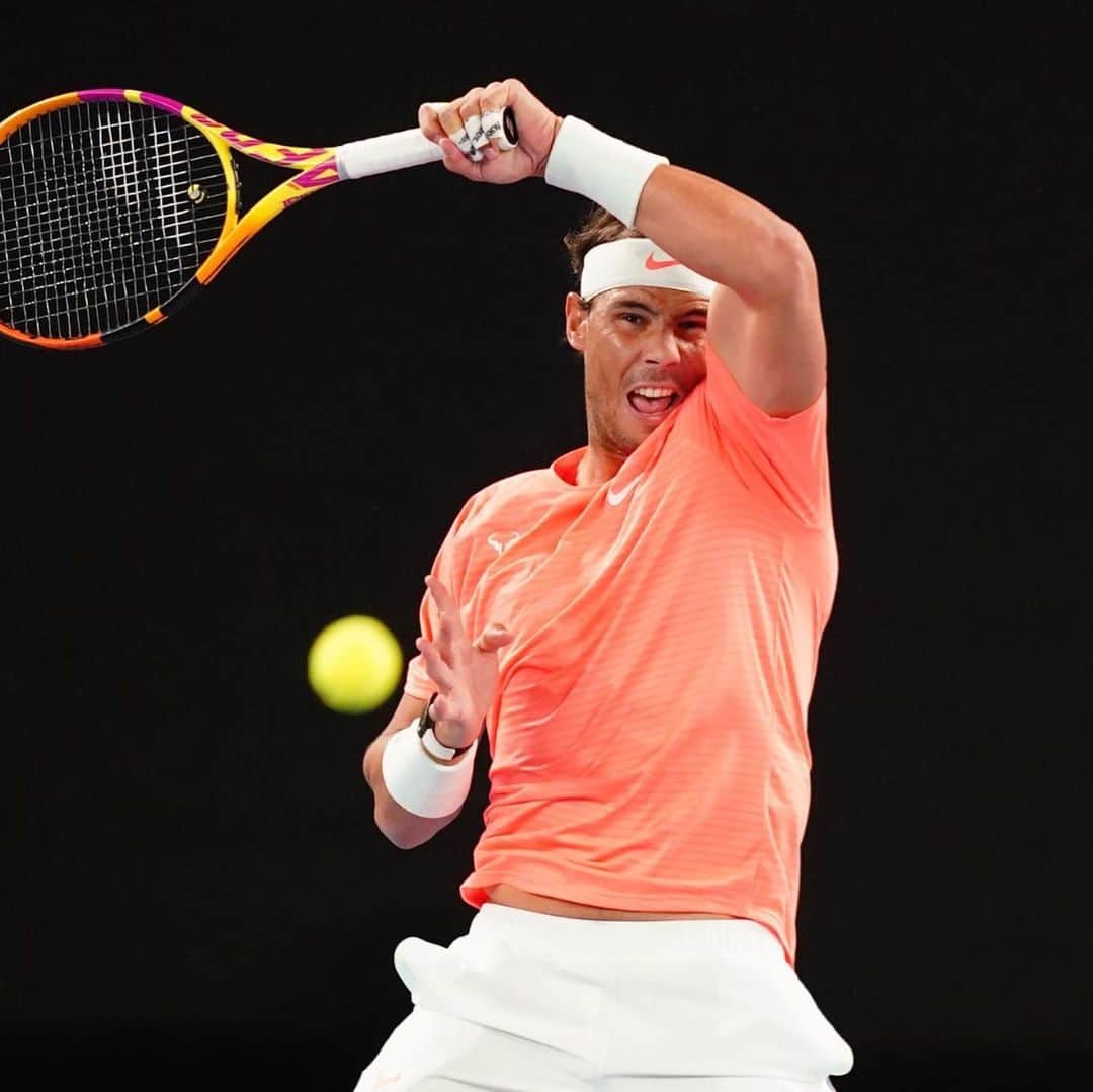 ラファエル・ナダルさんのインスタグラム写真 - (ラファエル・ナダルInstagram)「Into the second week. Vamossssss 💪🏻💪🏻💪🏻  📸: @australianopen   #Vamos #Tennis #australianopen #Nadal #RafaNadal #RafaelNadal」2月13日 23時04分 - rafaelnadal