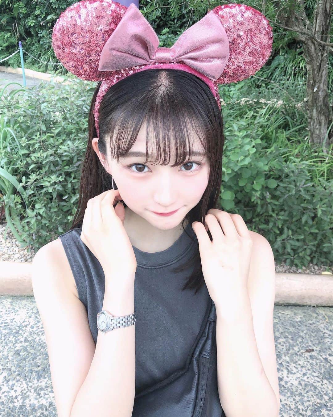 加藤早和子のインスタグラム：「❤︎ ディズニーシリーズラスト🐭🐠  今日みたいな暖かい日が毎日続けば良いのになぁ…💭 . . #彼女感 #女子大学生 #ポートレート #ポトレ #被写体 #東京ディズニーシー #ディズニー #tokyodisneysea #disney #as_picture #team_jp」