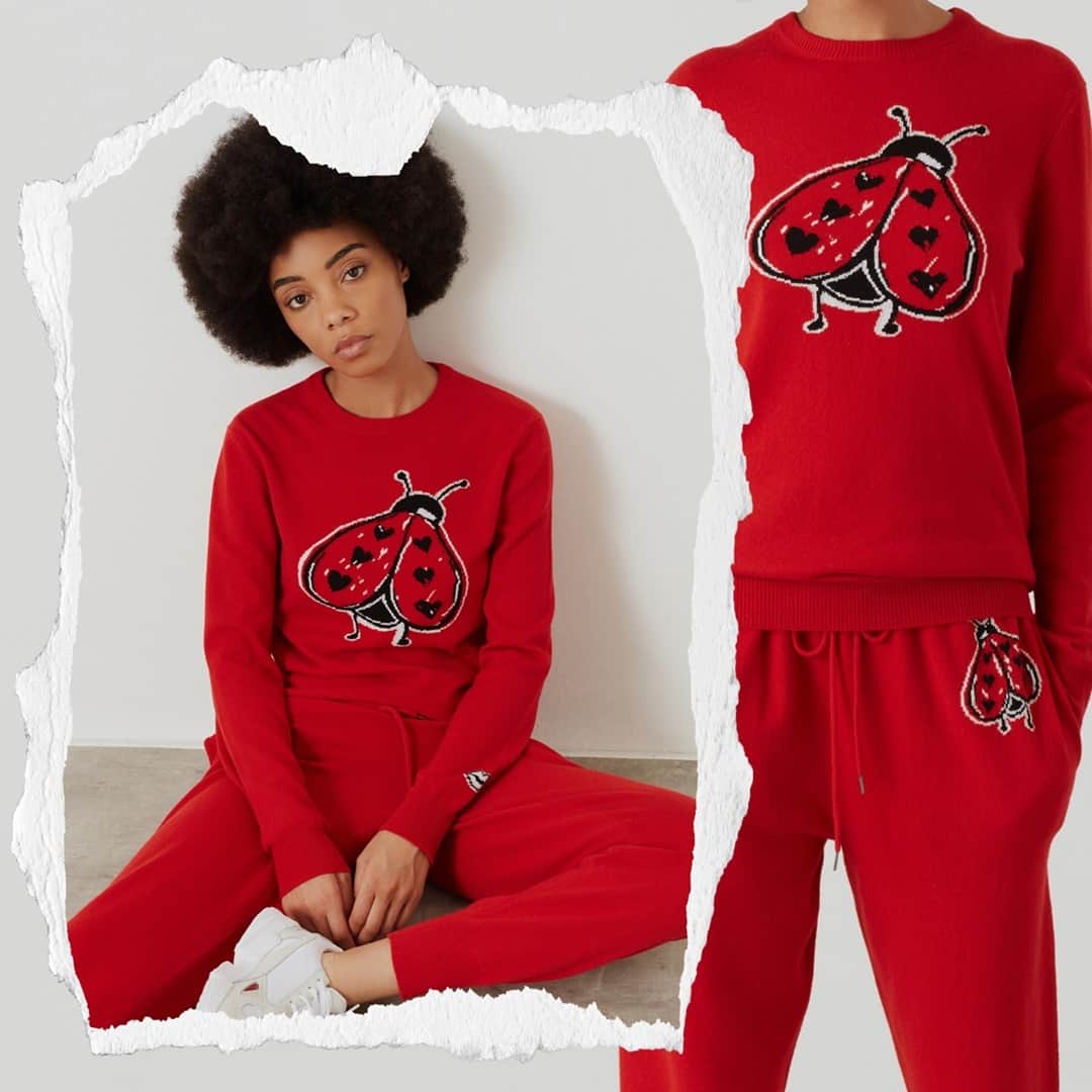マーカスルプファーのインスタグラム：「Whether you’re celebrating Lunar New Year or Valentines day or both, this red cashmere lounge wear set is perfect for staying-in in style!  #MarkusLupfer #MarkusLupferPS21 #Loungewear」