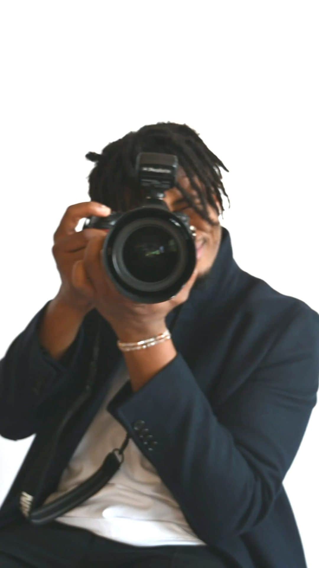 Club Monacoのインスタグラム：「This year, we're honoring Black History Month by joining with creators and artists to explore the importance of inspiration, self-expression, community, and culture. Meet photographer @malikesidibe @portraitseriess   “‘Black’ in ‘Black Artist’ means representation. It means culture. It means you have a story to tell, so you must tell it.”   Visit our Stories to hear more.」