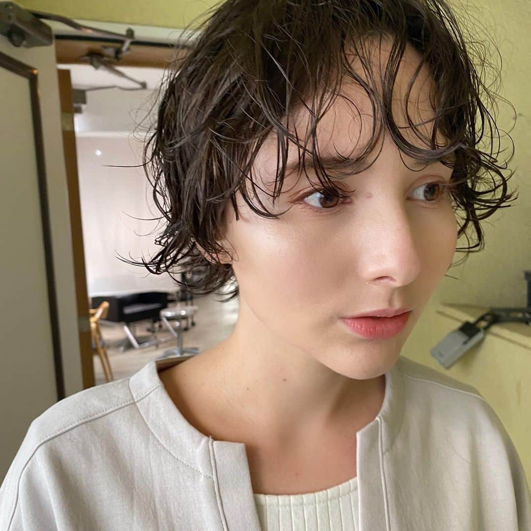 Ryosuke Sugayaさんのインスタグラム写真 - (Ryosuke SugayaInstagram)「くるっとパーマ  #ハーフ女子パーマ」2月13日 23時21分 - loren_sugaya