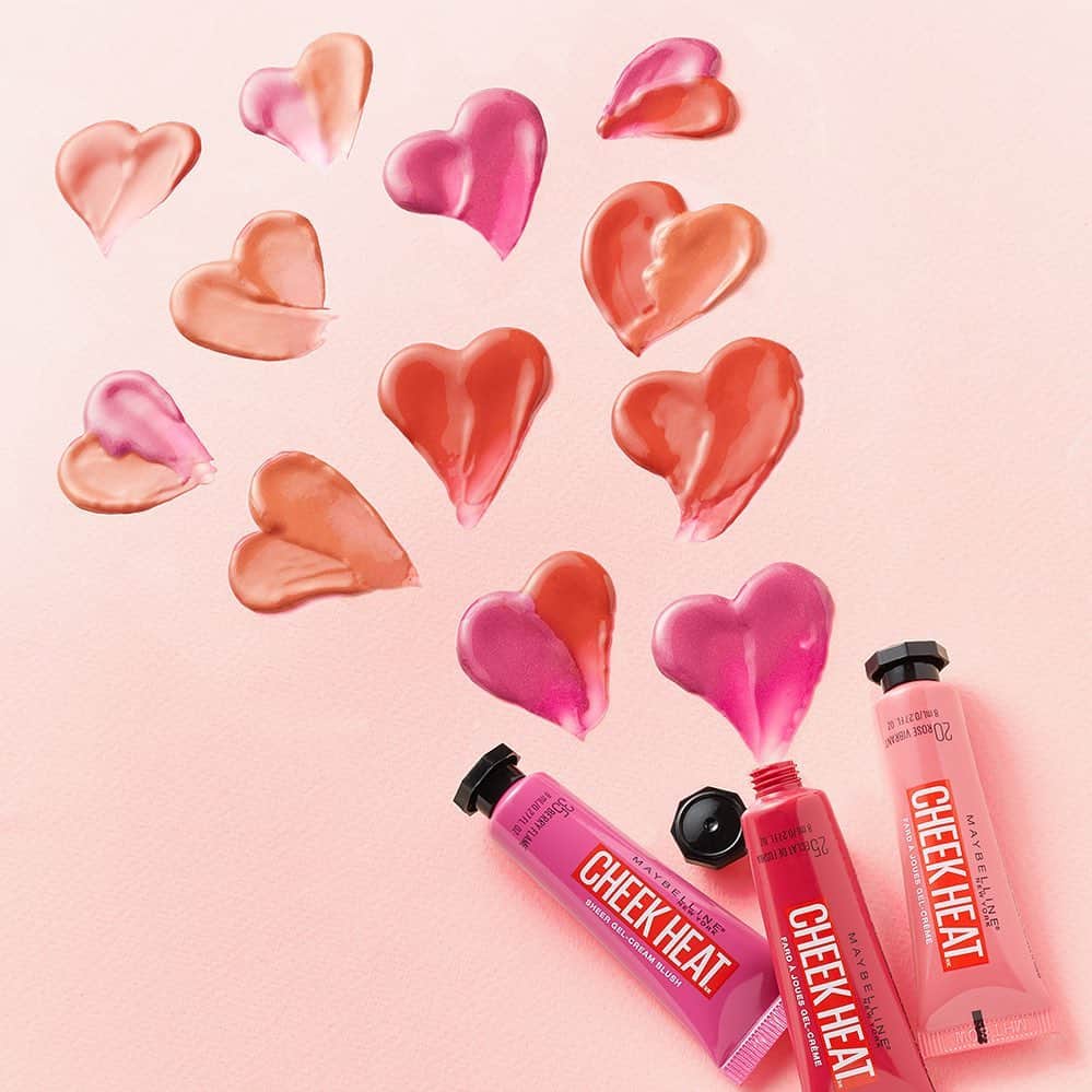 Maybelline New Yorkさんのインスタグラム写真 - (Maybelline New YorkInstagram)「When your crush compliments your makeup look 👉👈. Get a naturally flushed look with our #cheekheat gel-cream blush available in 6 gorgeous shades! Tap to shop!」2月13日 23時41分 - maybelline