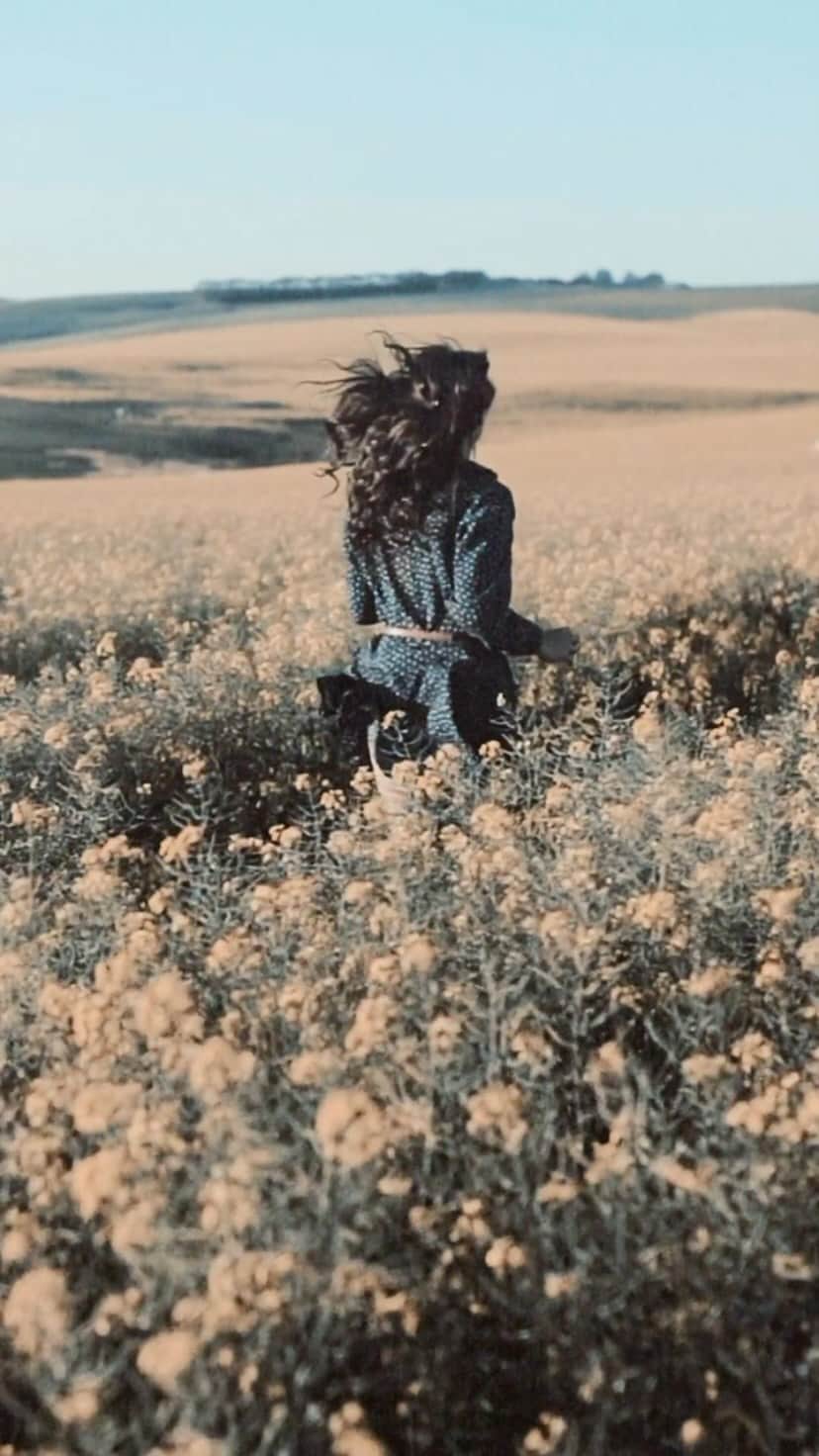 ミシェル・テロのインスタグラム：「Momentos marcantes acontecem todos os dias nas nossas vidas e muitas vezes não nos damos nem conta...Aproveite todos os momentos que você tem com que você ama!  Ótimo sábado! ❤️」