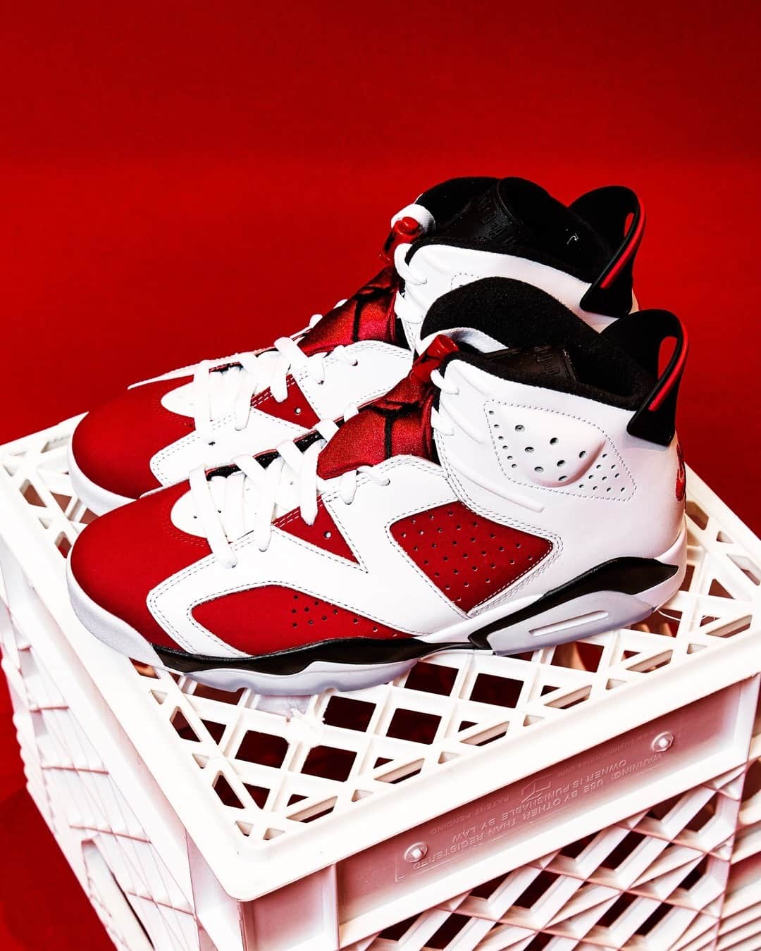Foot Lockerのインスタグラム：「The #Jordan Retro 6 'Carmine' is now available!」