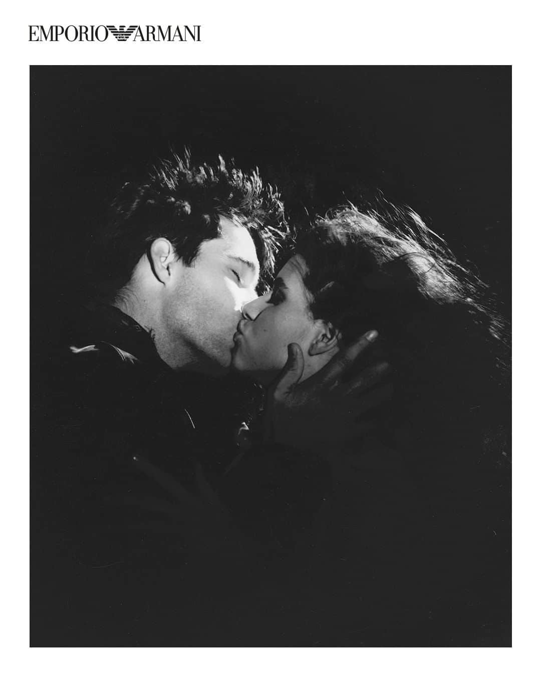 Armani Officialさんのインスタグラム写真 - (Armani OfficialInstagram)「Love.  Credits: Emporio Armani SS 1991 Advertising Campaign shot by Aldo Fallai.」2月14日 0時00分 - emporioarmani