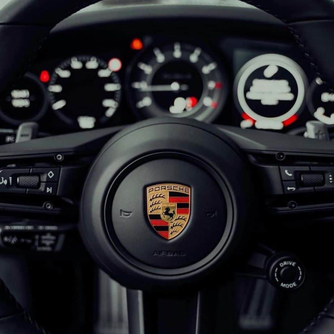 The Luxury Lifestyle Magazineさんのインスタグラム写真 - (The Luxury Lifestyle MagazineInstagram)「Black on Black Porsche 992 Turbo S 🖤   By: @blekoshots, @luxurylifestyleauto」2月14日 0時26分 - luxurylifestylemagazine