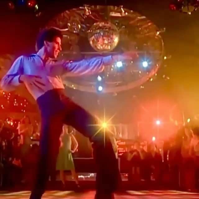 ValGarlandのインスタグラム：「Wiggling Into The Weekend 💥💥💥   #SaturdayNightFever #Weekend #Inspiration」