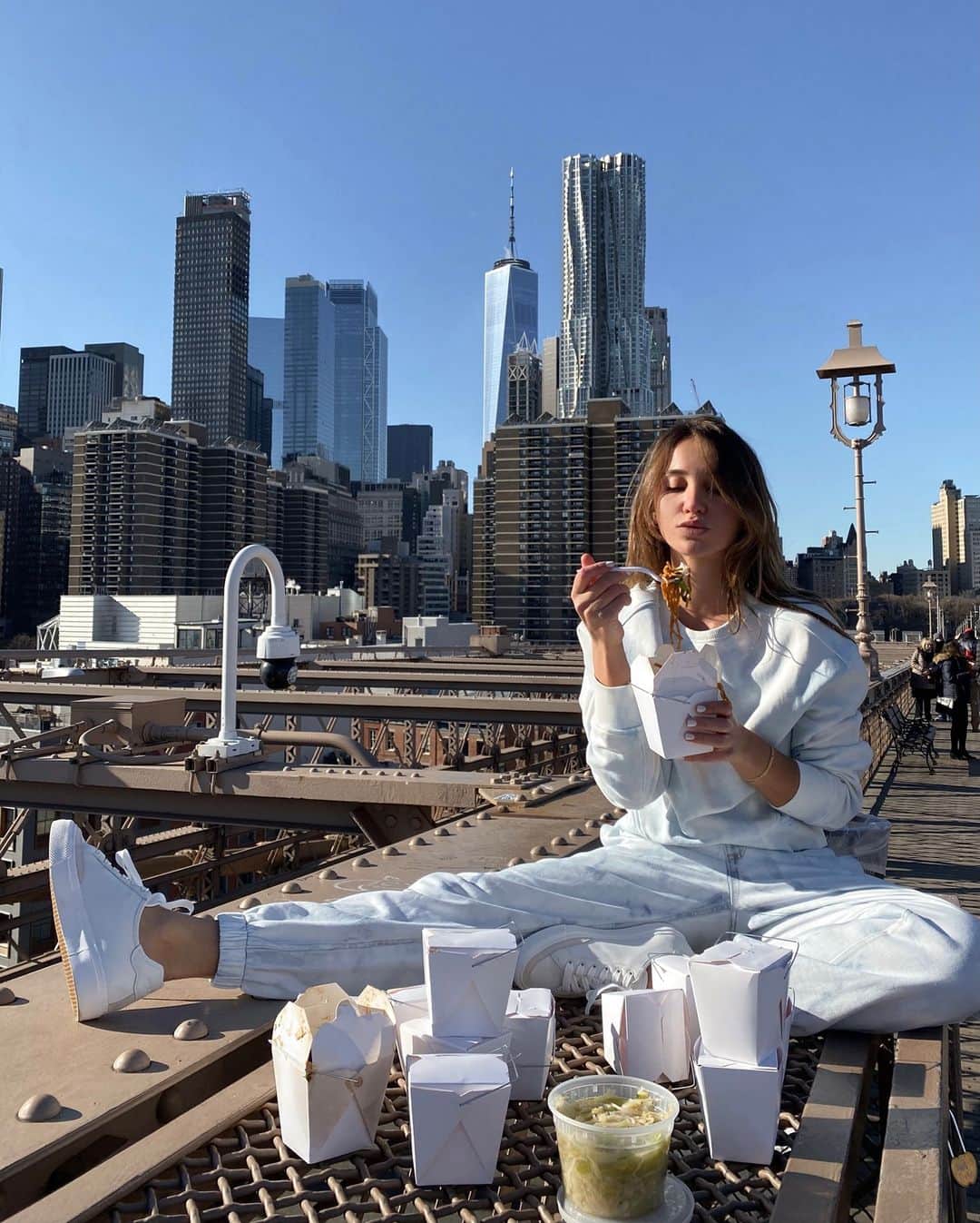 ラグ&ボーンのインスタグラム：「Proof that takeout is definitely sweeter in City Sweats. @lilymontasser」