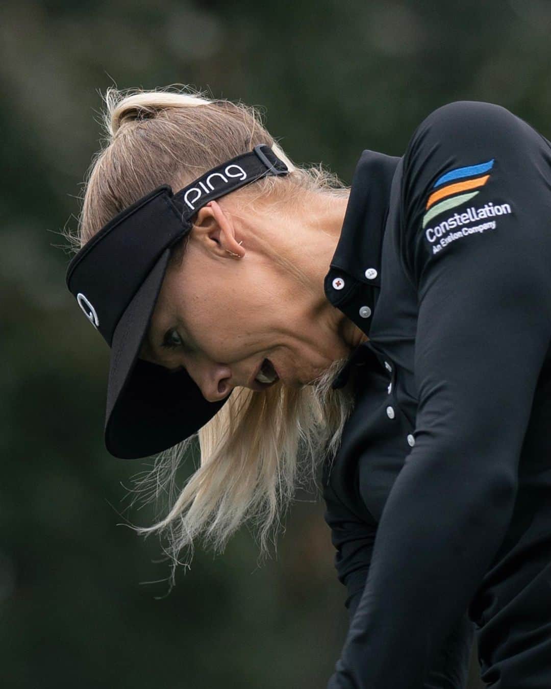 Pernilla Lindbergさんのインスタグラム写真 - (Pernilla LindbergInstagram)「Is there anyone that doesn’t have a silly face when they hit a golf ball...... coz I do!🙋🏼‍♀️」2月14日 0時56分 - pernillagolf