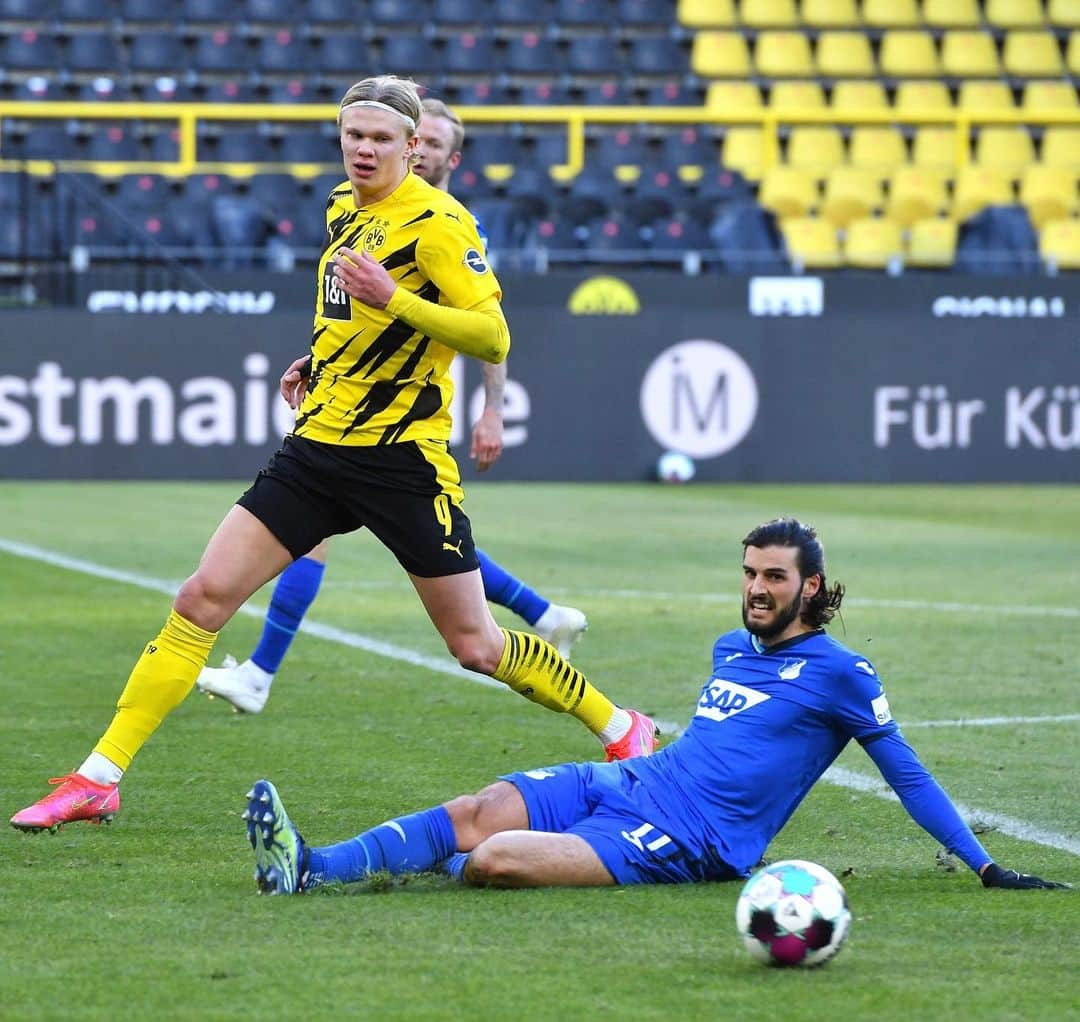 TSG1899ホッフェンハイムさんのインスタグラム写真 - (TSG1899ホッフェンハイムInstagram)「That's it: 2:2 🔚 #bvbtsg #bundesliga #tsg」2月14日 1時25分 - tsghoffenheim