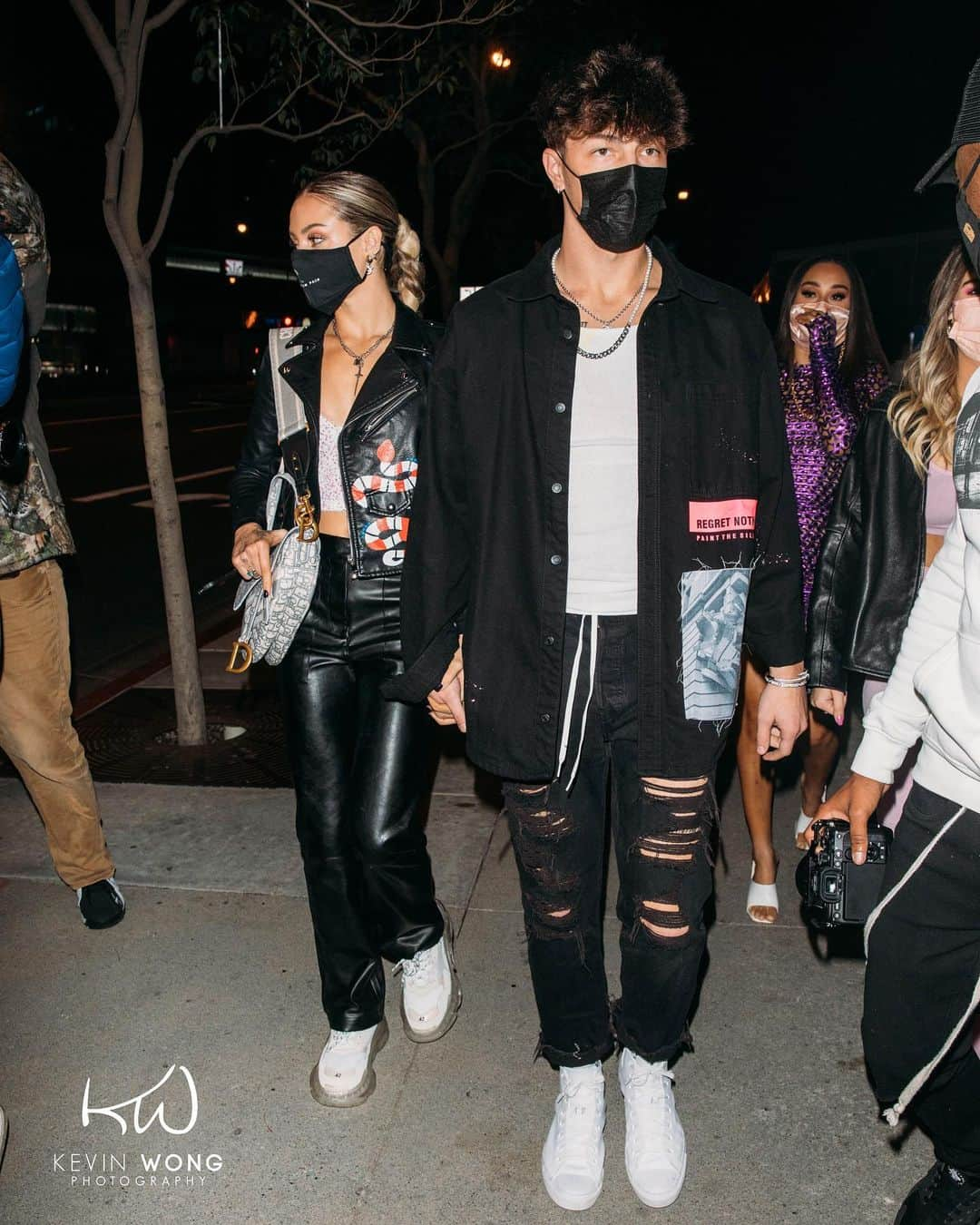 チャーリー・ジョーダンさんのインスタグラム写真 - (チャーリー・ジョーダンInstagram)「First pap photos I’ve ever posted 👀 we cute or whateva ✨ peep the B.I.P mask coming soon! BOA nights wearing @revolve」2月14日 1時35分 - charlyjordan