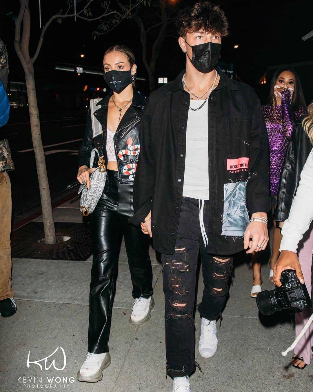 チャーリー・ジョーダンさんのインスタグラム写真 - (チャーリー・ジョーダンInstagram)「First pap photos I’ve ever posted 👀 we cute or whateva ✨ peep the B.I.P mask coming soon! BOA nights wearing @revolve」2月14日 1時35分 - charlyjordan