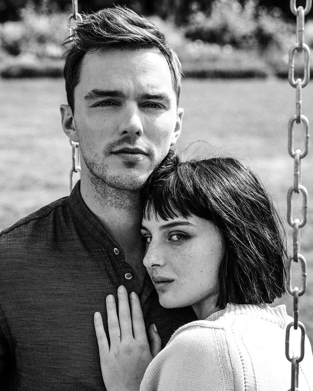 Armani Beautyさんのインスタグラム写真 - (Armani BeautyInstagram)「Celebrating connection this Valentine's Day with the magnetic #EmporioArmani couple portrayed by actors @NicholasHoult and @opheliamillaiss.   Photo credit: @damon_baker  #Armanibeauty #NicholasHoult #AlicePagani #StrongerWithYou #fragrance #ValentinesDay」2月14日 3時00分 - armanibeauty