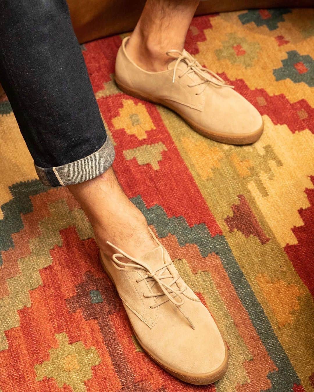 シービーズのインスタグラム：「Keep it casual in the Sun-tans Buck - a new silhouette from our Sun-tans Collection of casuals we released this fall.   #letsgetcasual」