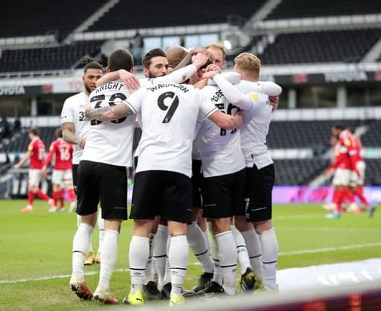 ウェイン・ルーニーさんのインスタグラム写真 - (ウェイン・ルーニーInstagram)「On to Tuesday 👌🐏 #DCFC」2月14日 4時26分 - waynerooney