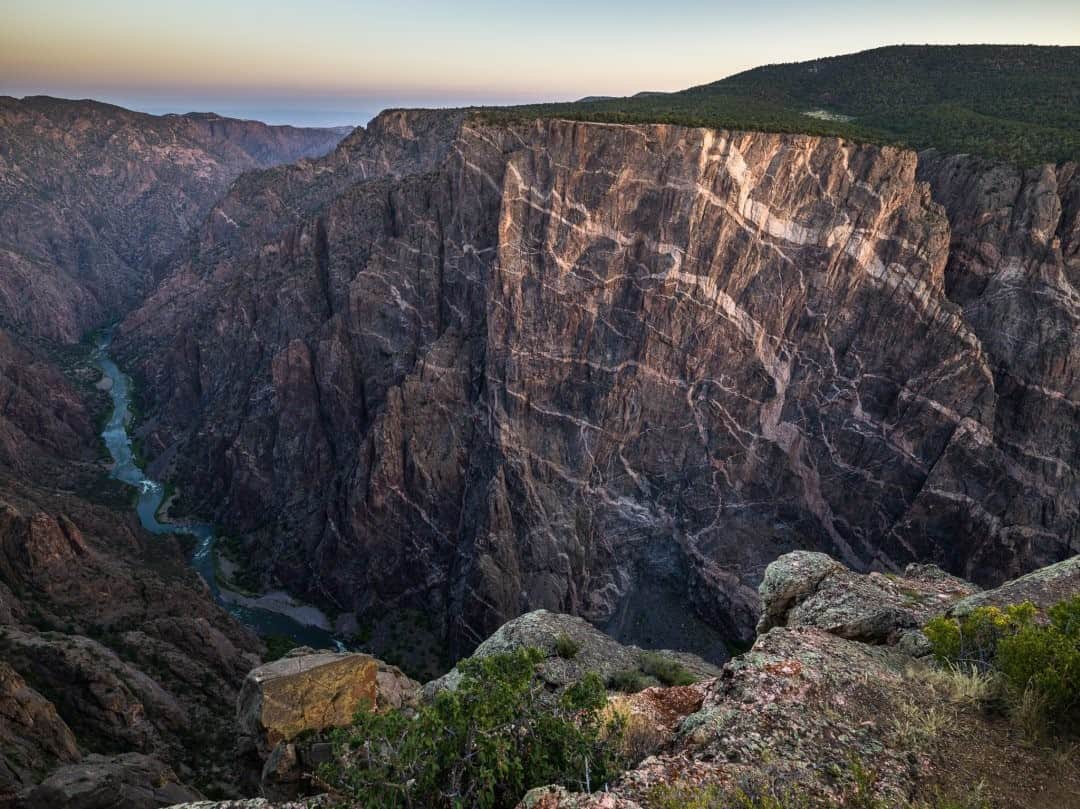 National Geographic Travelさんのインスタグラム写真 - (National Geographic TravelInstagram)「Photo by @michaelclarkphoto / This is the view looking across at the Painted Wall from Dragon Point on the south rim of the Black Canyon of the Gunnison near Montrose, Colorado. #blackcanyon #gunnison #colorado」2月14日 4時37分 - natgeotravel