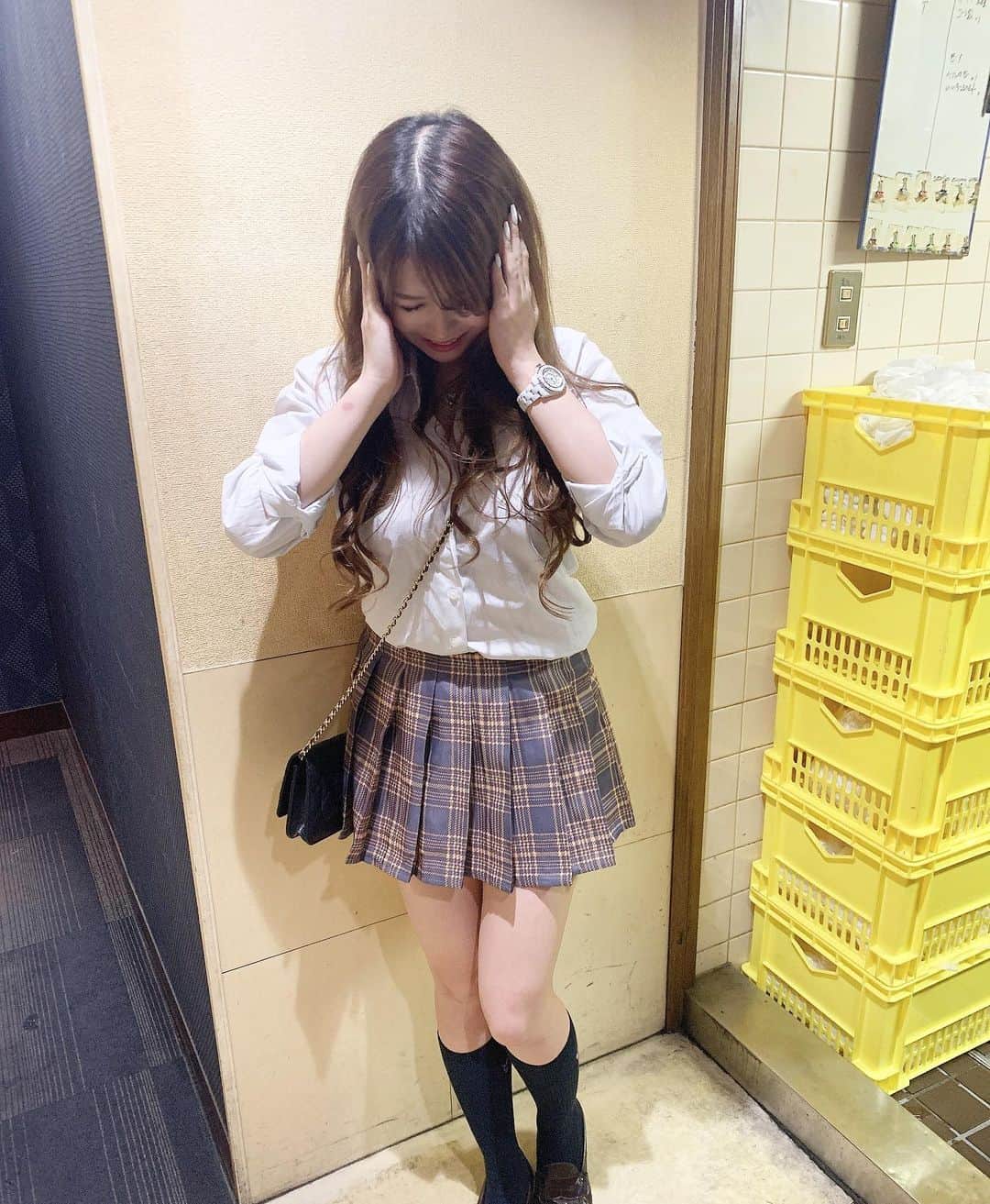 のインスタグラム：「. 酔っぱらいえれな💓 . 大阪府大阪市中央区東心斎橋2-3-17 パピヨンビルB1F . Club IRIS 愛咲 えれな  . #愛咲えれな #きゃばきゃば #美女と野獣　#キャバ嬢 #iris #キャバクラ #クラブ #ミナミ #北新地 #宗右衛門町 #ポケパラ #指名 #えれな #シャネル #バースデーイベント #シャンパン #アルマンド #踊れるキャバ嬢 #踊れるキャバ嬢といえばえれな #イリス #ホステス #いいね返し #キャバ #ソウメイジャパン #ベルロゼ　#クラブイリス #黒髪ロング #フォロー増やしたい」