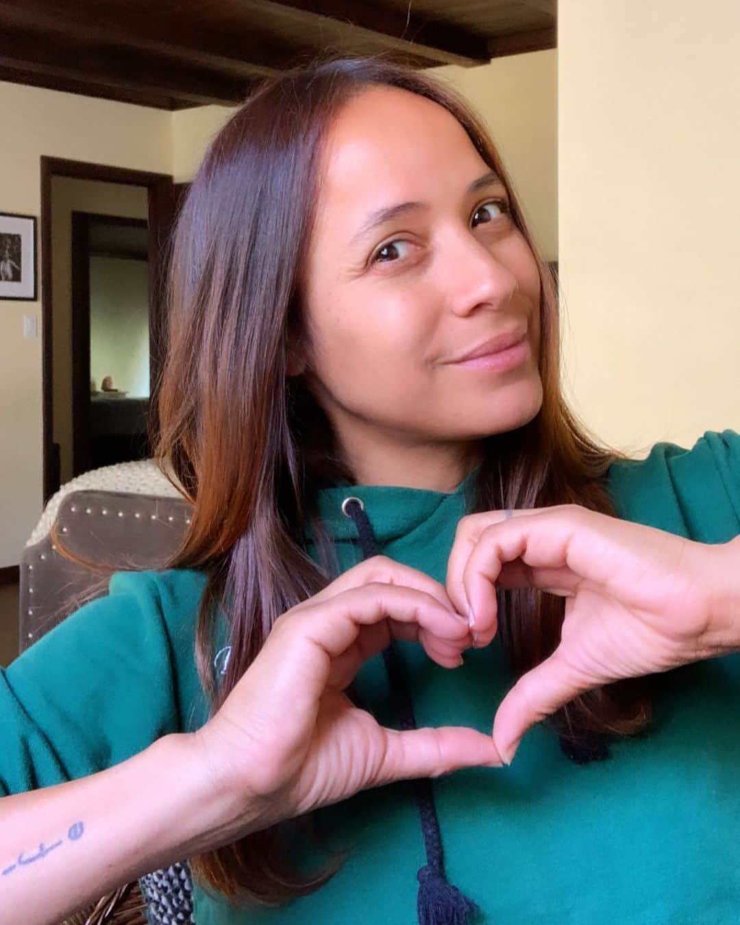 ダニア・ラミレスさんのインスタグラム写真 - (ダニア・ラミレスInstagram)「Spreading some love... #💕❤️💗 #daniacs」2月14日 5時49分 - daniajramirez