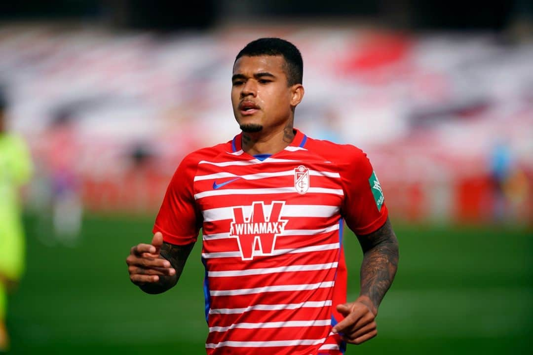 グラナダCFさんのインスタグラム写真 - (グラナダCFInstagram)「Ver a @kenedy jugar es 😍⠀ ⠀ #EternaLucha #GranadaCF #Granada #futbol」2月14日 5時53分 - granadacf