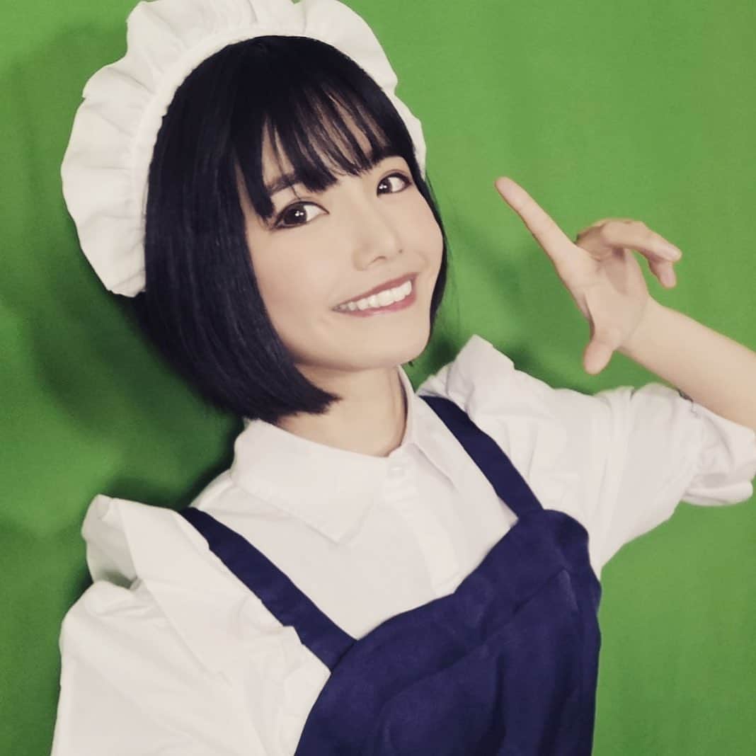 美環のインスタグラム：「只今動画編集中〜🙆✨✨ ごろごろしながら待っててねっ(*´ω｀*)🐼」