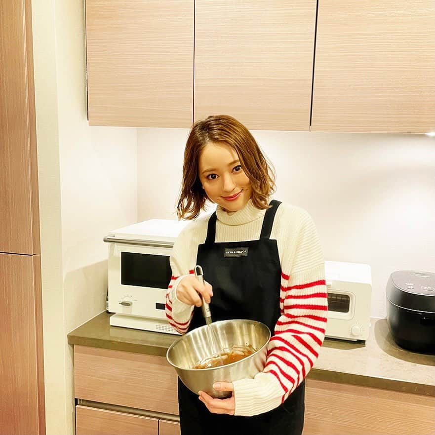 chayさんのインスタグラム写真 - (chayInstagram)「Happy Valentine's Day🍫 旦那さんに日頃の感謝の気持ちを込めて👩‍🍳  #happyvalentinesday  #valentine  #chocolate」2月14日 15時50分 - chay1023_official