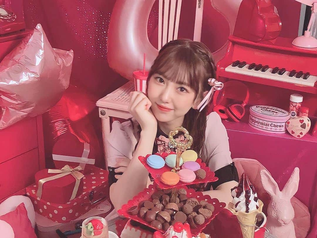 熊崎晴香さんのインスタグラム写真 - (熊崎晴香Instagram)「Happy Valentine’s Day！🍫❤️﻿ ﻿ ﻿ #Valentine #chocolate #🍫　#❤️」2月14日 16時10分 - kumakuma9810