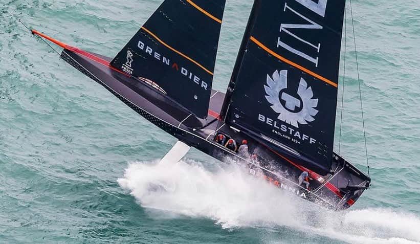 のインスタグラム：「The second day of the PRADA Cup Final took place in perfect conditions on the Hauraki Gulf. It was not, however, the perfect day for INEOS TEAM UK, with two costly errors in both pre-starts handing control to the Italians who sailed the perfect races to take two wins and a 4-0 lead in the first-to-seven series.  Speaking from onboard BRITANNIA immediately after racing Team Principal and Skipper Ben Ainslie said:  “At this level you can’t afford to make any mistakes and we made too many. We have to go away, regroup, and improve to get our act together for Wednesday and come out swinging.” #sailing #racing #americascup」